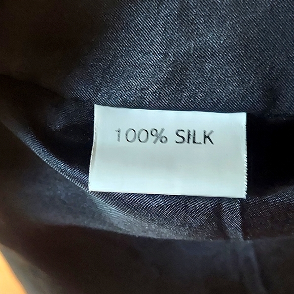 Dilemma Dhun Shroff Silk Woven Multicolor Jacket - Picture 4 of 12